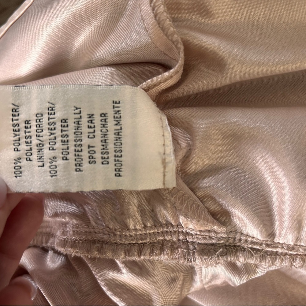 Chic Women's Blouse with Ruffle Detail - Picture 10 of 10